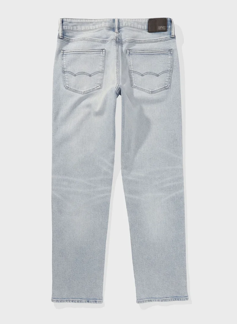 امريكان ايجل Light Wash Essential  Straight Fit Jeans