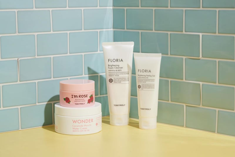 TONYMOLY Floria Moisturizing & Hydrating Foam Cleanser â€“ Rosehip Oil & Vitamin C for Nourished, Clear, Soft Skin, 5 fl oz - Image 2