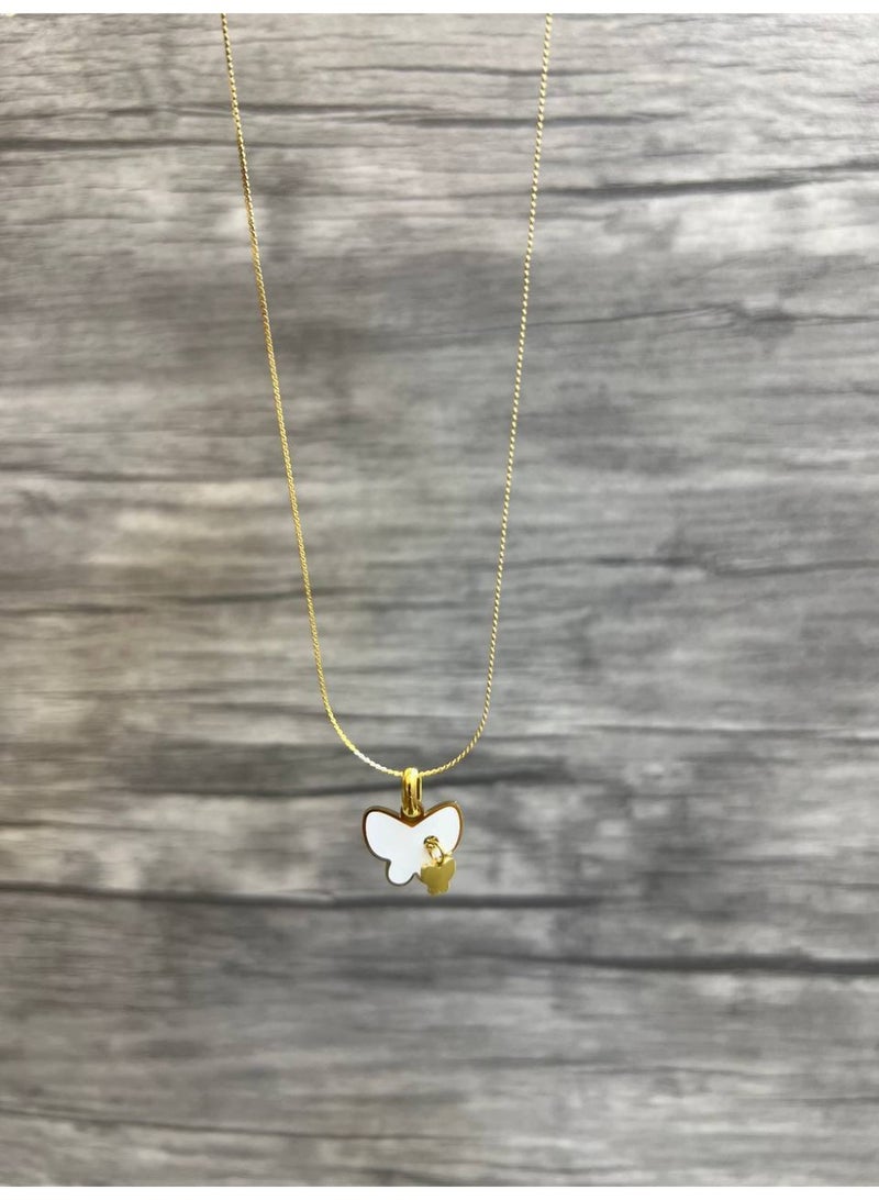 مربوط على شكل قلب أبيض