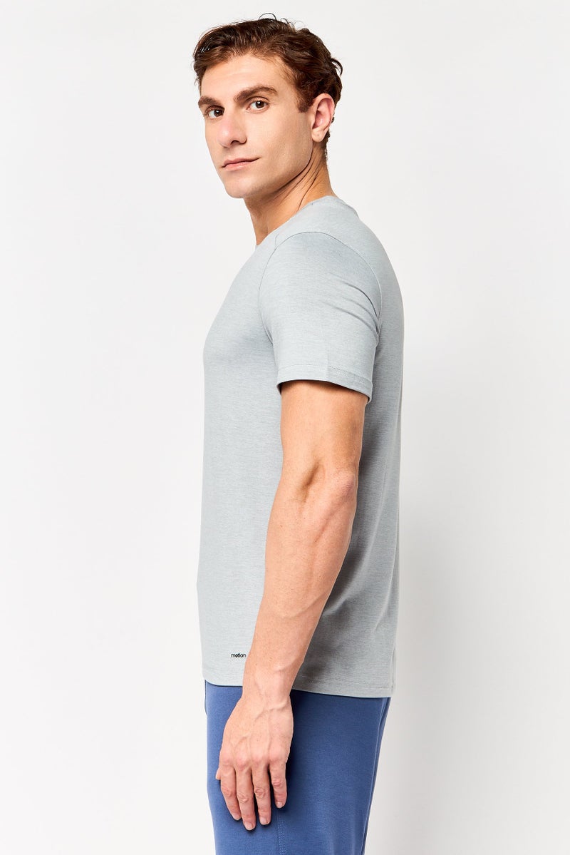 MOTION Men Sportswear Fit Short Sleeve Training T-Shirt, Grey - Image 3