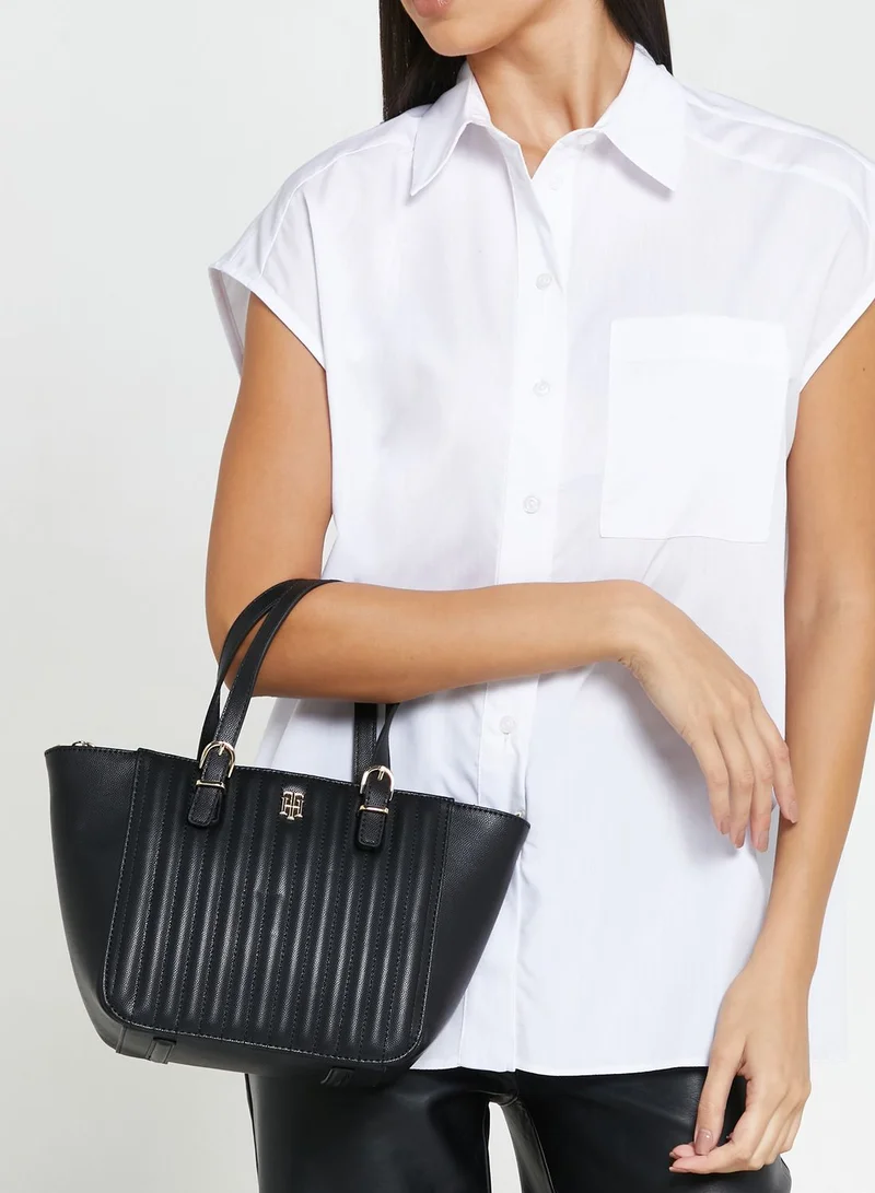 TOMMY HILFIGER Timeless Small Quilted Tote