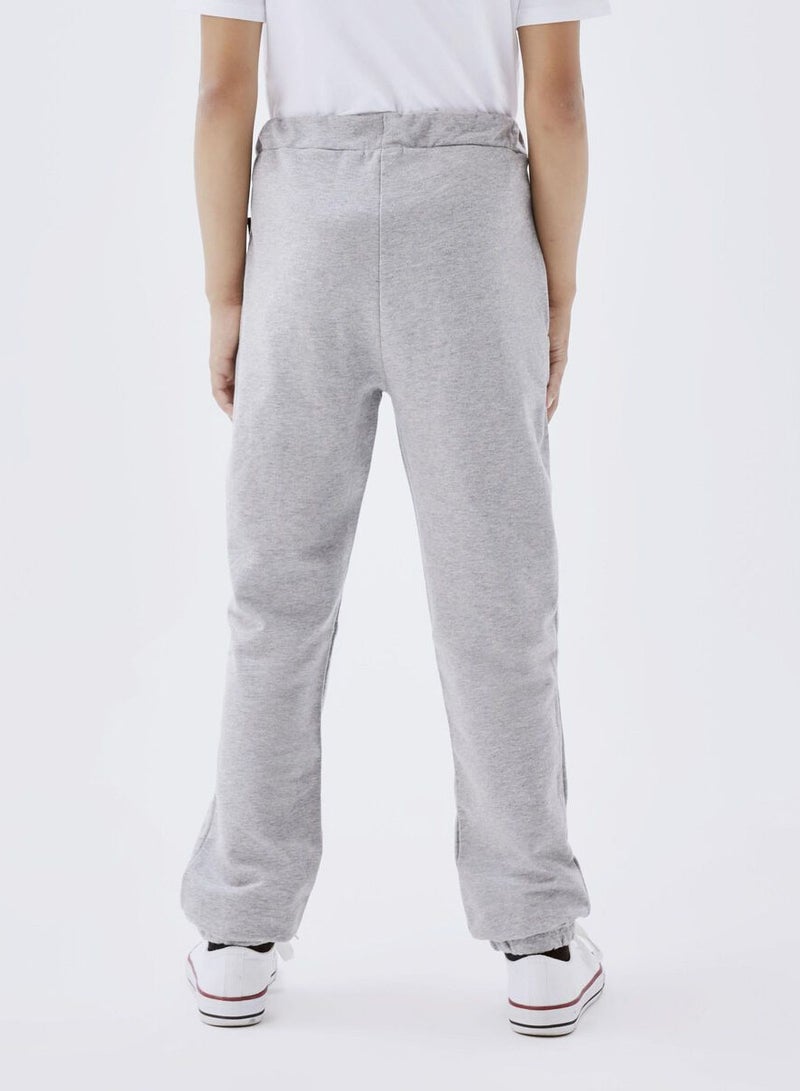 نيم ات بنطال رياضي بأرجل مستقيمة - Image 5