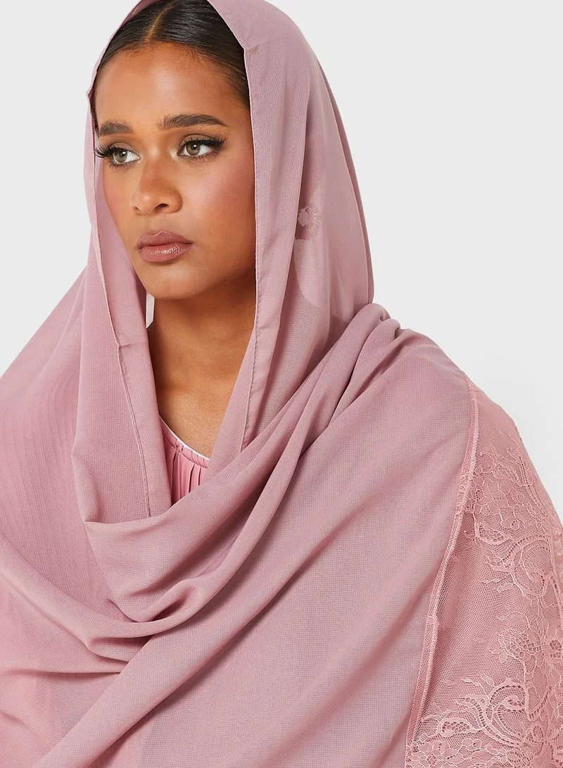 Khizana Pleated Detail Abaya With Sheila