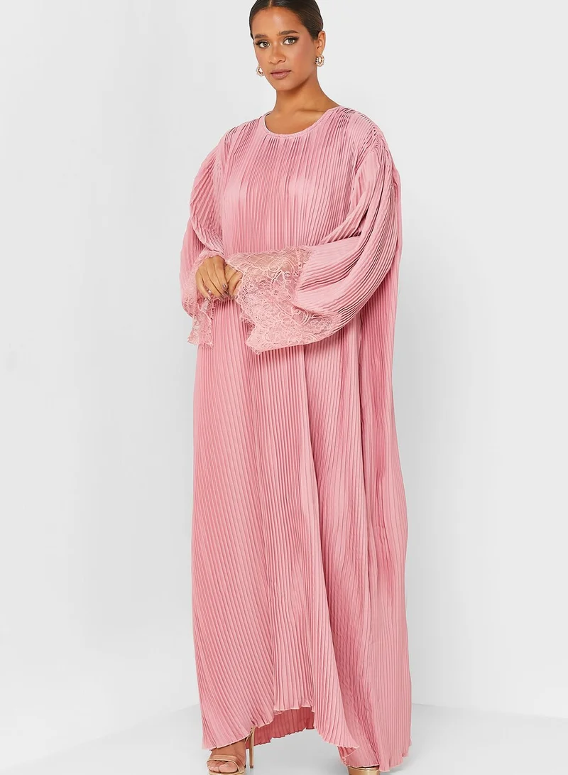 Khizana Pleated Detail Abaya With Sheila
