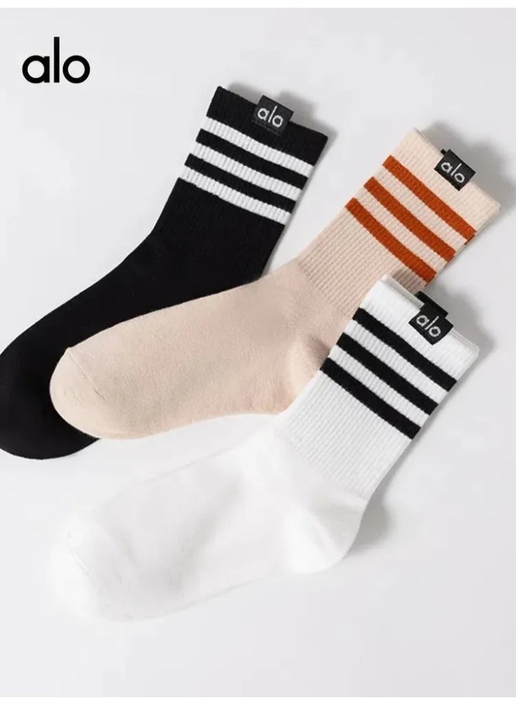 Alo Yoga Sports Socks, 1 pair - Image 1