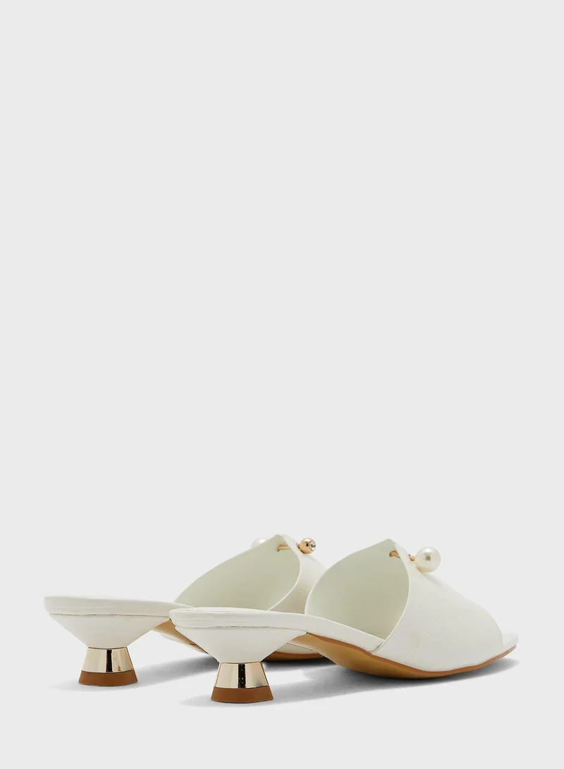 فايور One Strap Low Heel Sandals