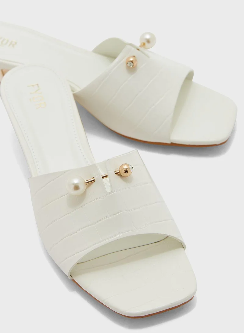 فايور One Strap Low Heel Sandals