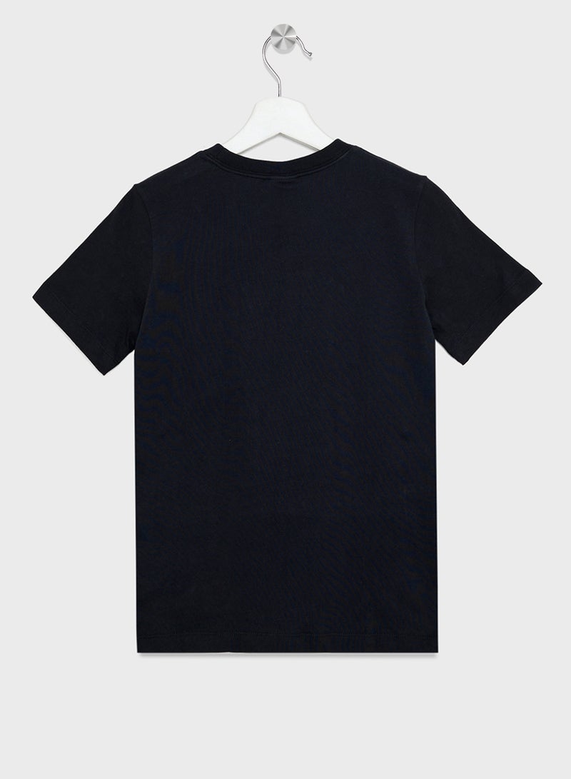 نايكي تيشيرت جرافيك شبابي - Image 2