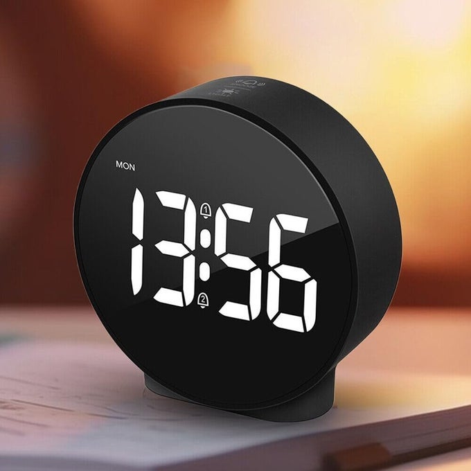 ALARM CLOCK DIGITAL CLOCK CLOCK TABLE CLOCK ALARM CLOCK FOR STUDENTS ALARM CLOCK FOR BEDROOM WITH DUAL ALARM ADJUSTABLE BRIGHTNESS SNOOZE FUNCTION ALARMS BEDROOM TABLE DESK