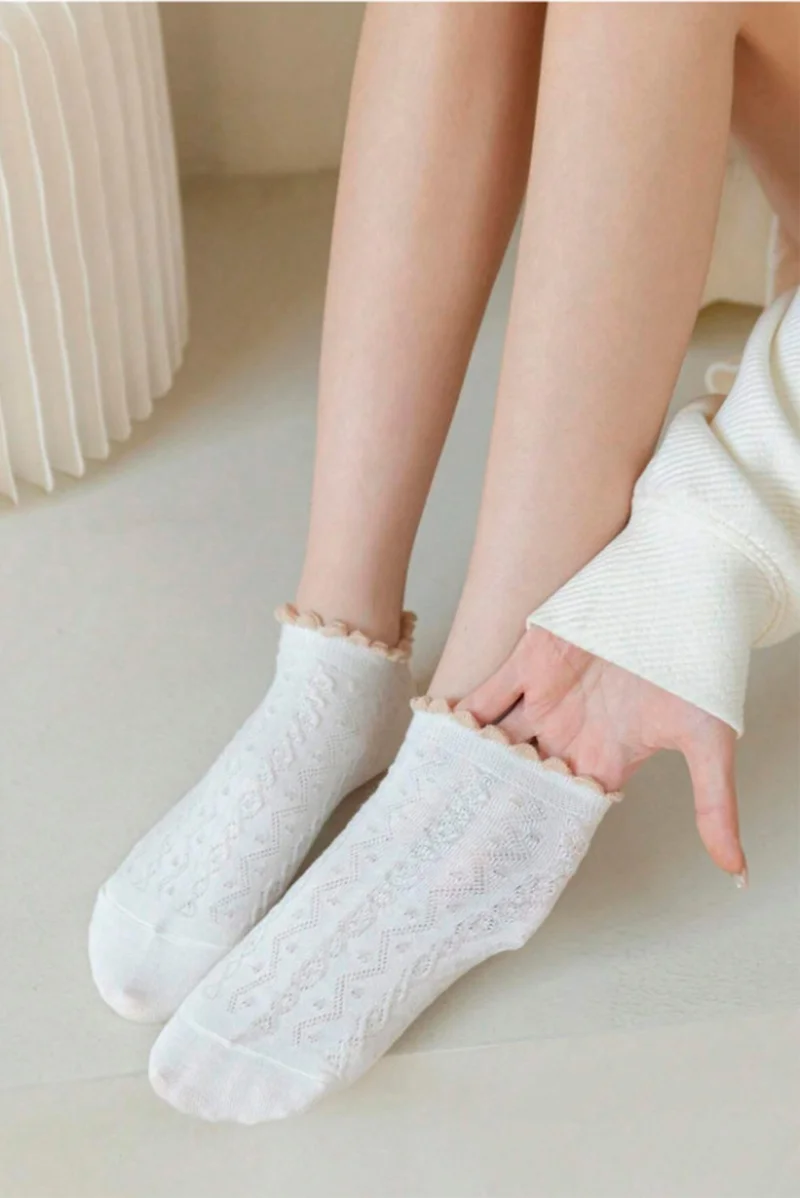 اسينتي Black Women Socks White Women Booties Summer Thin Socks Ankle Length Short Socks 5 Pairs