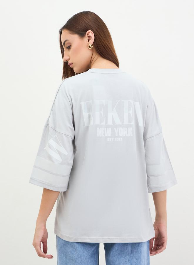 Styli Grey Oversized Slogan Print T-Shirt - Image 5