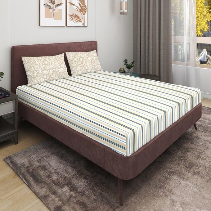 PRESENTS LUXURIOUS SUPERSOFT COTTON FEEL 210 TC 100X108 INCH BEDSHEET FOR DOUBLE BED KING SIZE WITH 2 PILLOW COVERS SIZE 18X28 BEIGE STRIPED KING SIZE 100X108