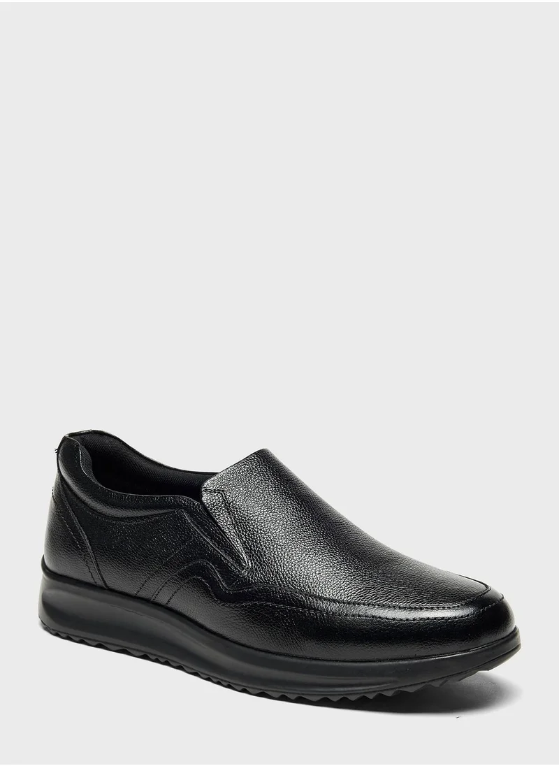 ال بي ال من شو اكسبرس Casual Slip Ons Shoes