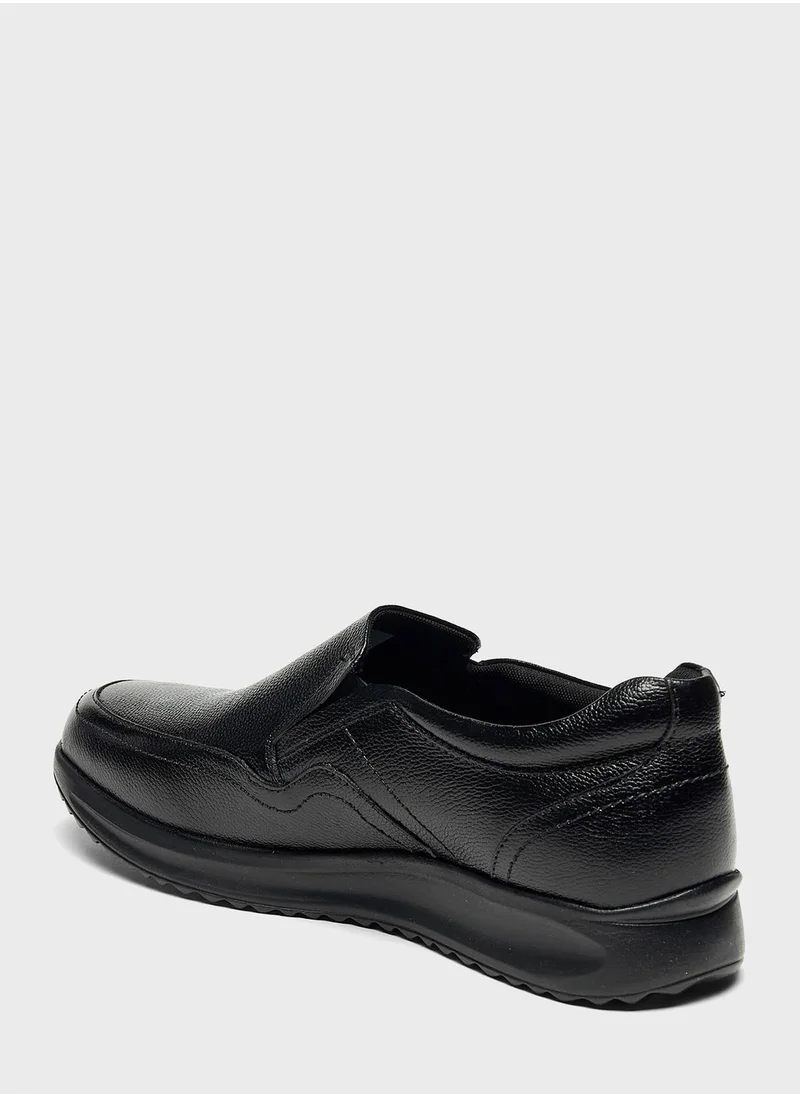 ال بي ال من شو اكسبرس Casual Slip Ons Shoes