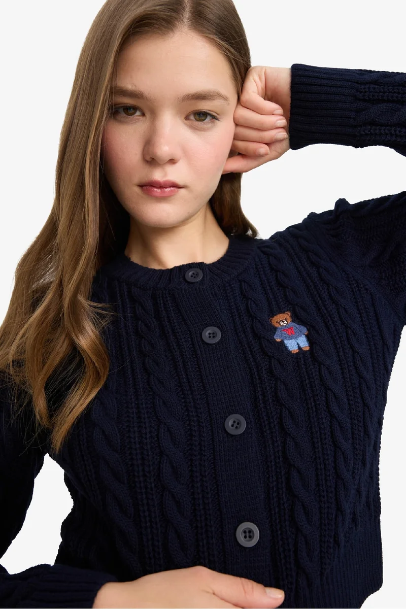 ديفاكتو Regular Fit Crew Neck Knit Cardigan