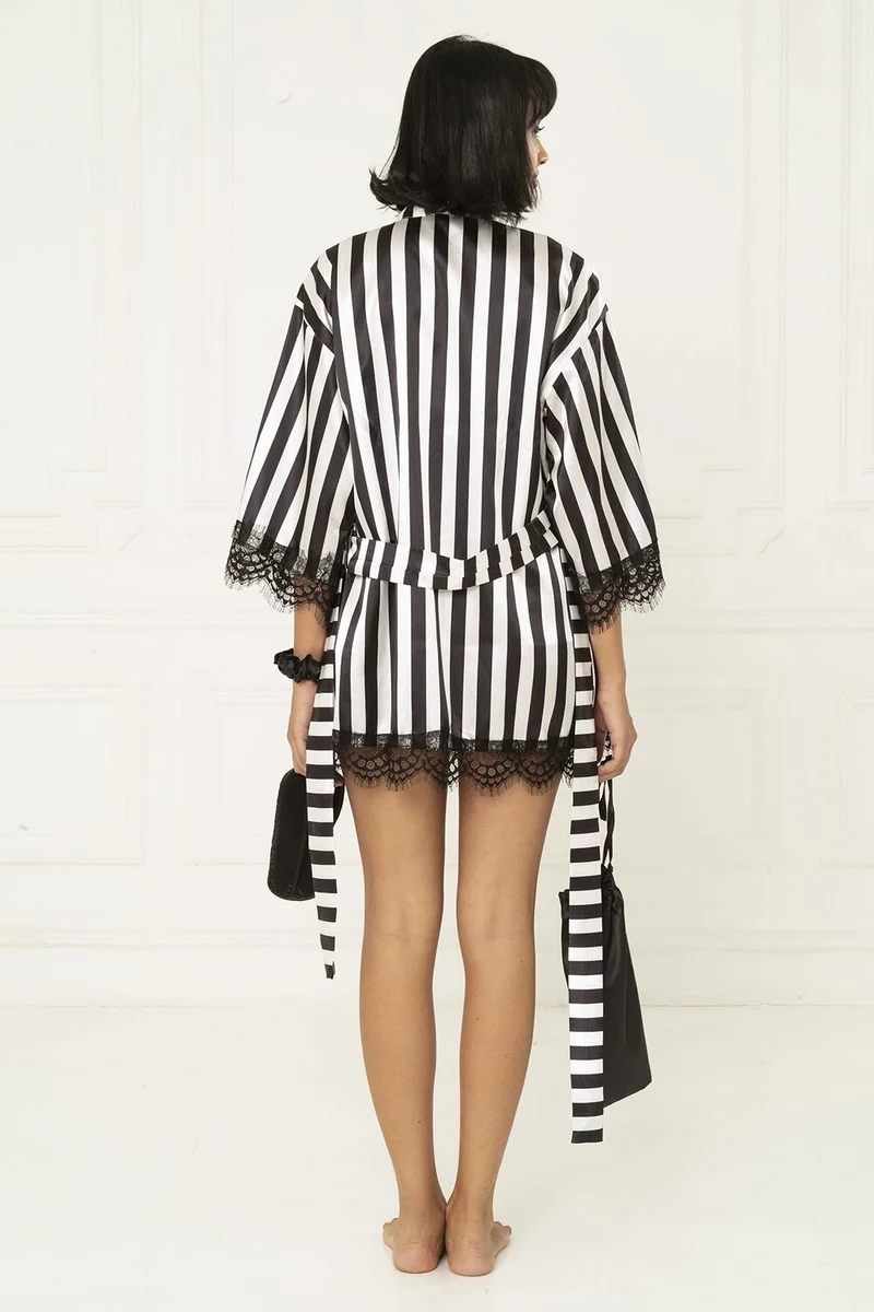 فور يو مودا 7-Piece Black-White Striped Satin Athlete Shorts Set S22126