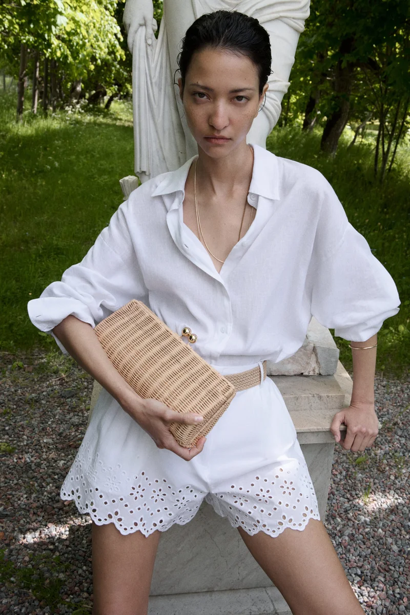 Rattan clutch