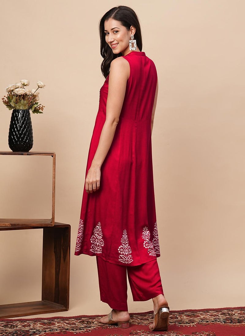 Globus Women's Red A-Line Kurta Set with Mandarin Collar and Embroidered Yoke - Image 4
