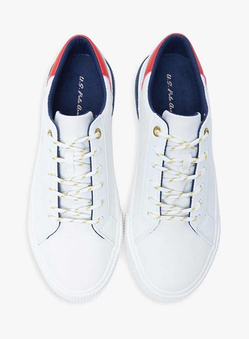 يو اس بولو اسن سنيكرز نسائي أبيض قصير بتصميم رياضي خفيف ومريح للاستخدام اليومي - Image 5