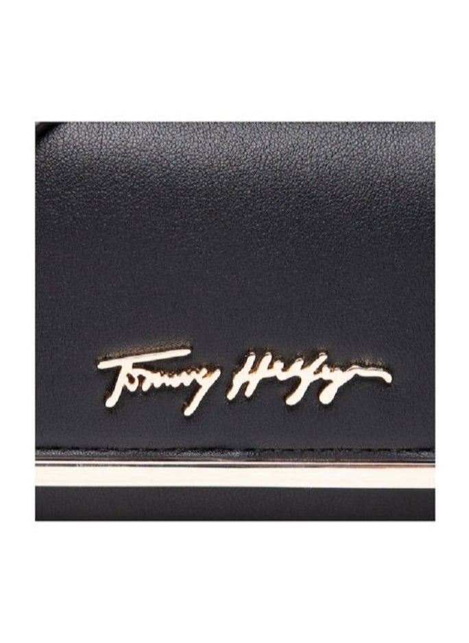Tommy Hilfiger Plus Tommy Hilfiger Modern Mini Bar Leather Women's Handbag  - Image 5
