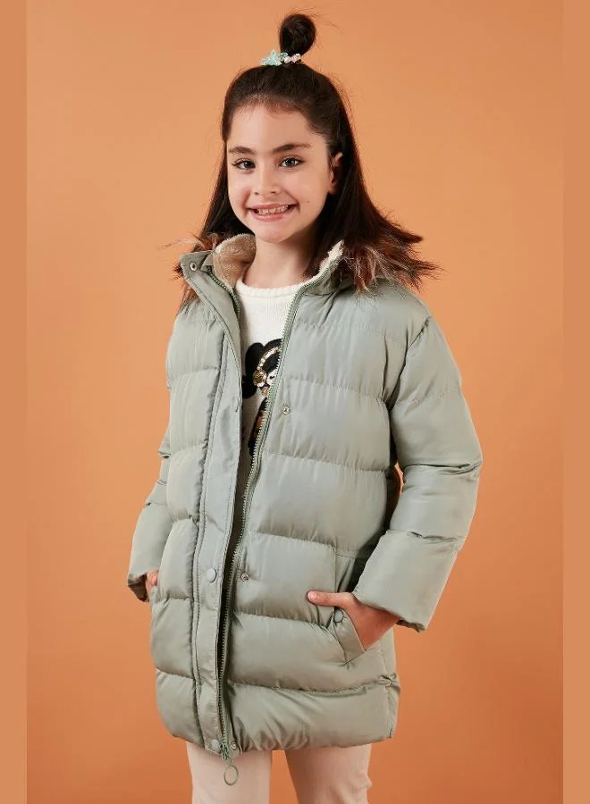 ليلا معطف بقلنسوة من الفرو الصناعي من ليلا للبنات