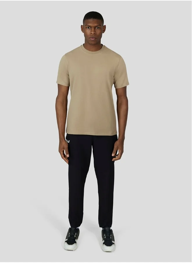 CASTORE Biscuit Metropolis Recovery Tee