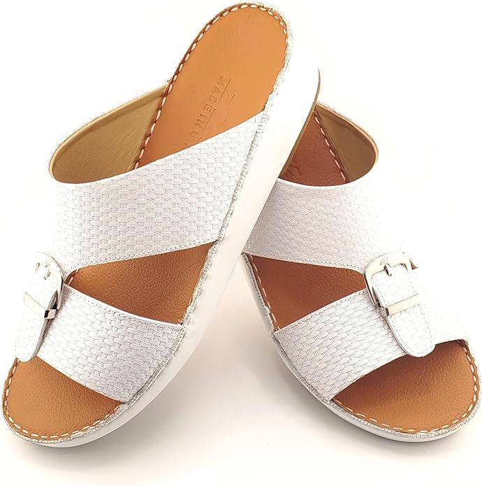 إيت صندل عربي يدوي الصنع للرجال من AET | شبشب رجالي خارجي | شبشب مفتوح من الأمام للاستخدام اليومي | جلد عربي أصلي مع ابزيم| تصميم عربي جديد| نعل داخلي بني| مريح وخفيف الوزن - Image 1