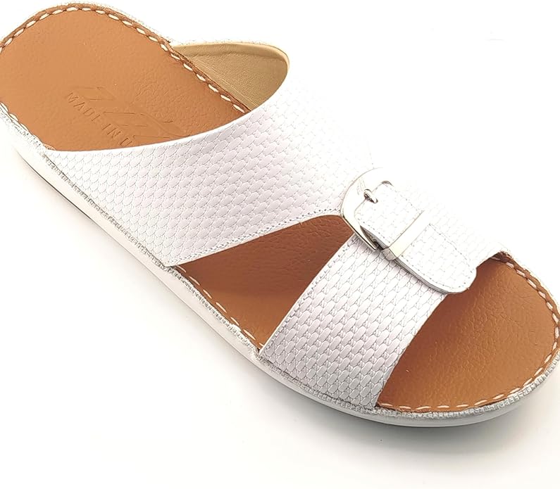 إيت صندل عربي يدوي الصنع للرجال من AET | شبشب رجالي خارجي | شبشب مفتوح من الأمام للاستخدام اليومي | جلد عربي أصلي مع ابزيم| تصميم عربي جديد| نعل داخلي بني| مريح وخفيف الوزن - Image 2