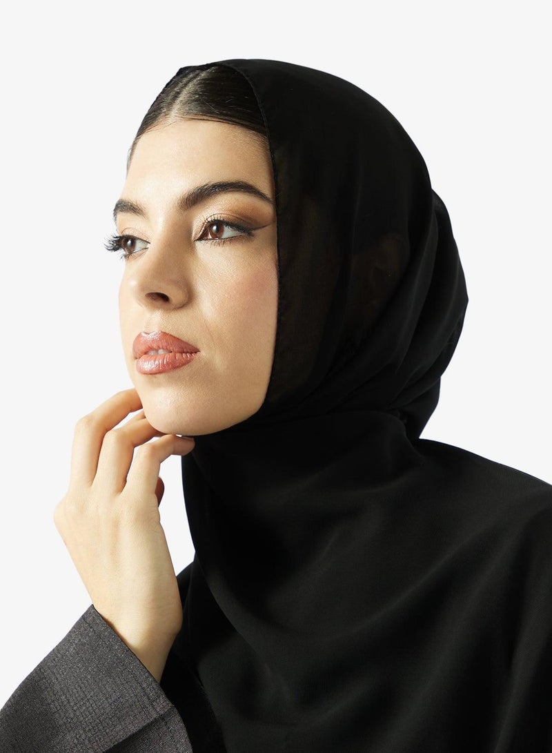 هيا كلوزيت عباية سوداء مطرزة مع شيلة - Image 5