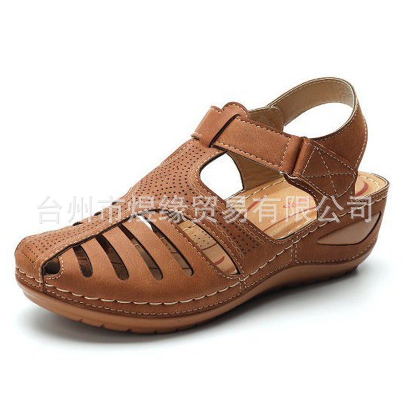 Foreign trade large size retro Baotou sandals women's summer new hole shoes thick bottom round head wedge octopus sandals black 43 - Image 3