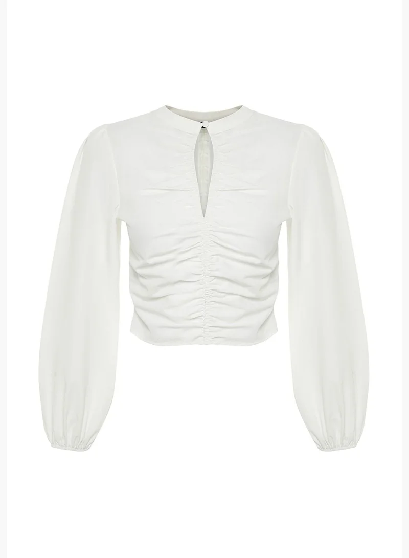 trendyol Ecru Balloon Sleeve Crop Woven Blouse TWOSS24BZ00351