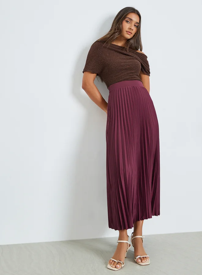 Styli Burgundy Pleated A-Line Midi Skirt
