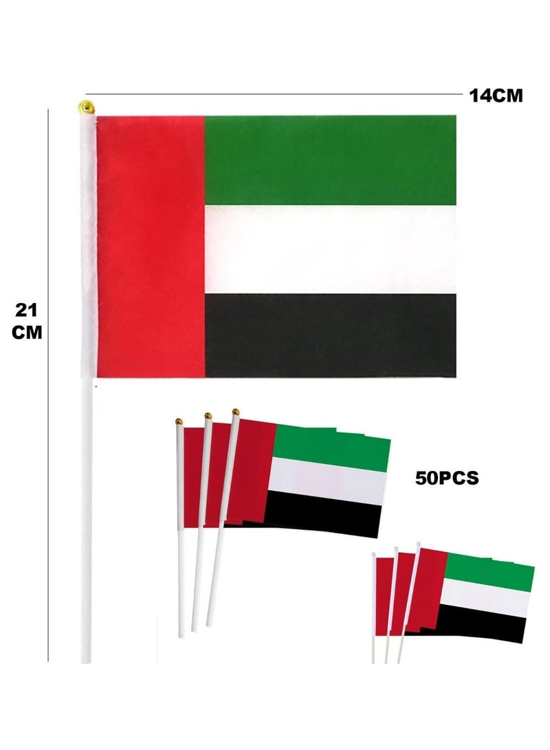 الترجمة العربية: لافتة أعلام الإمارات - 50 قطعة 14×21 سم أعلام رايات لعيد الوطني الإماراتي، زينة متينة معلقة لعيد الوطني الإماراتي، يوم العلم، فعاليات المدارس، وزينة المنزل والحفلات الخارجية - Image 2