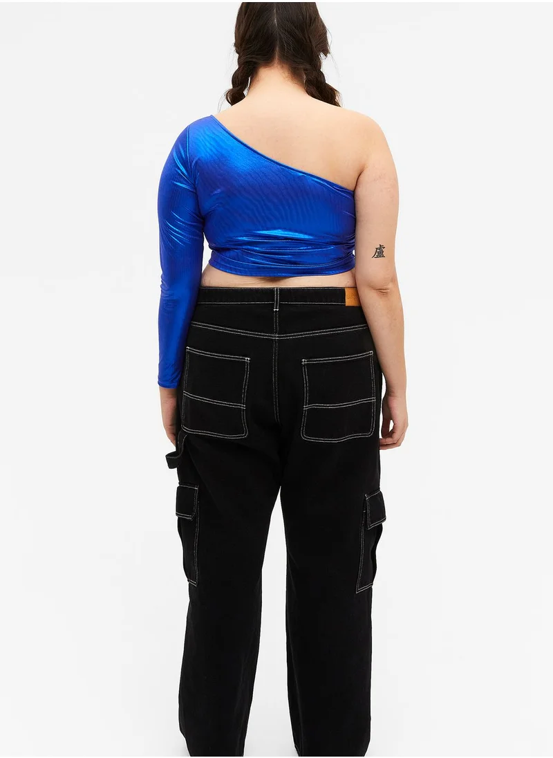 MONKI One Shoulder Crop Top