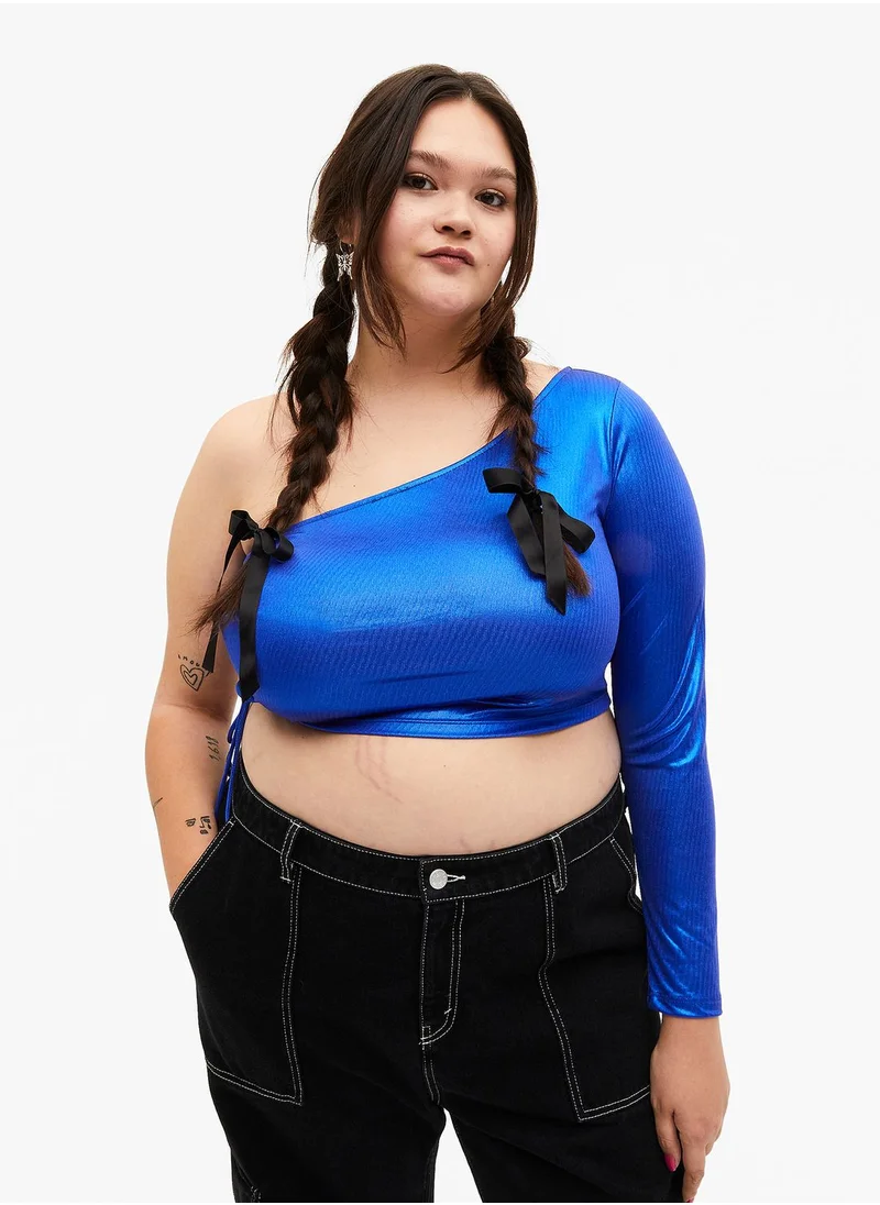 MONKI One Shoulder Crop Top