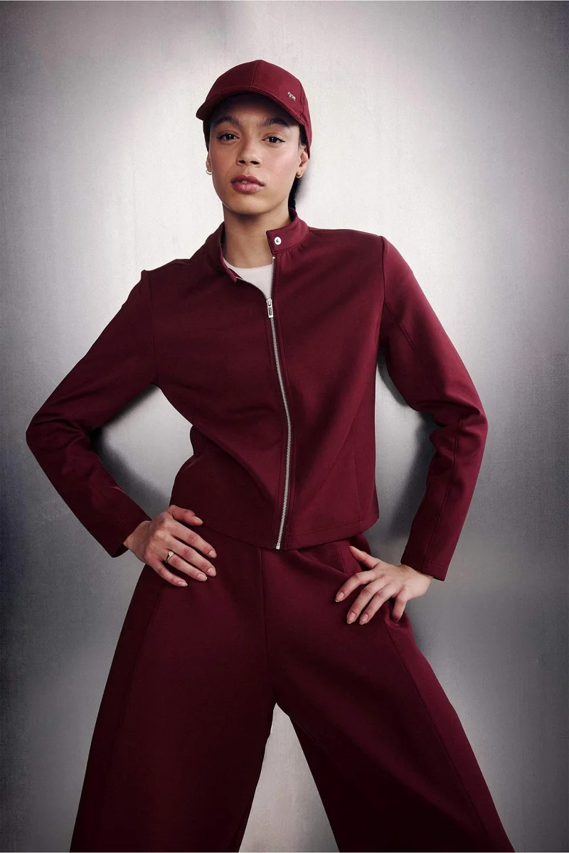 ديفاكتو Standard Fit High Neck Scuba Fabric Cardigan