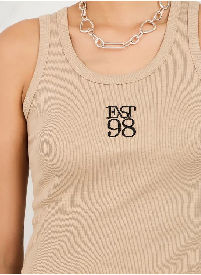 ستايلي Fitted Est 98 Embroidered Ribbed Tank