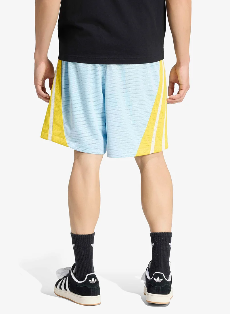 adidas Originals Essential Logo Shorts