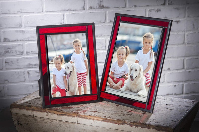 J Devlin Glass Art Red Stained Glass Picture Frame for Home D?cor  Office  Desk  Table Top 5x7 Photo Horizontal Vertical Easel Back Series J Devlin - Image 5