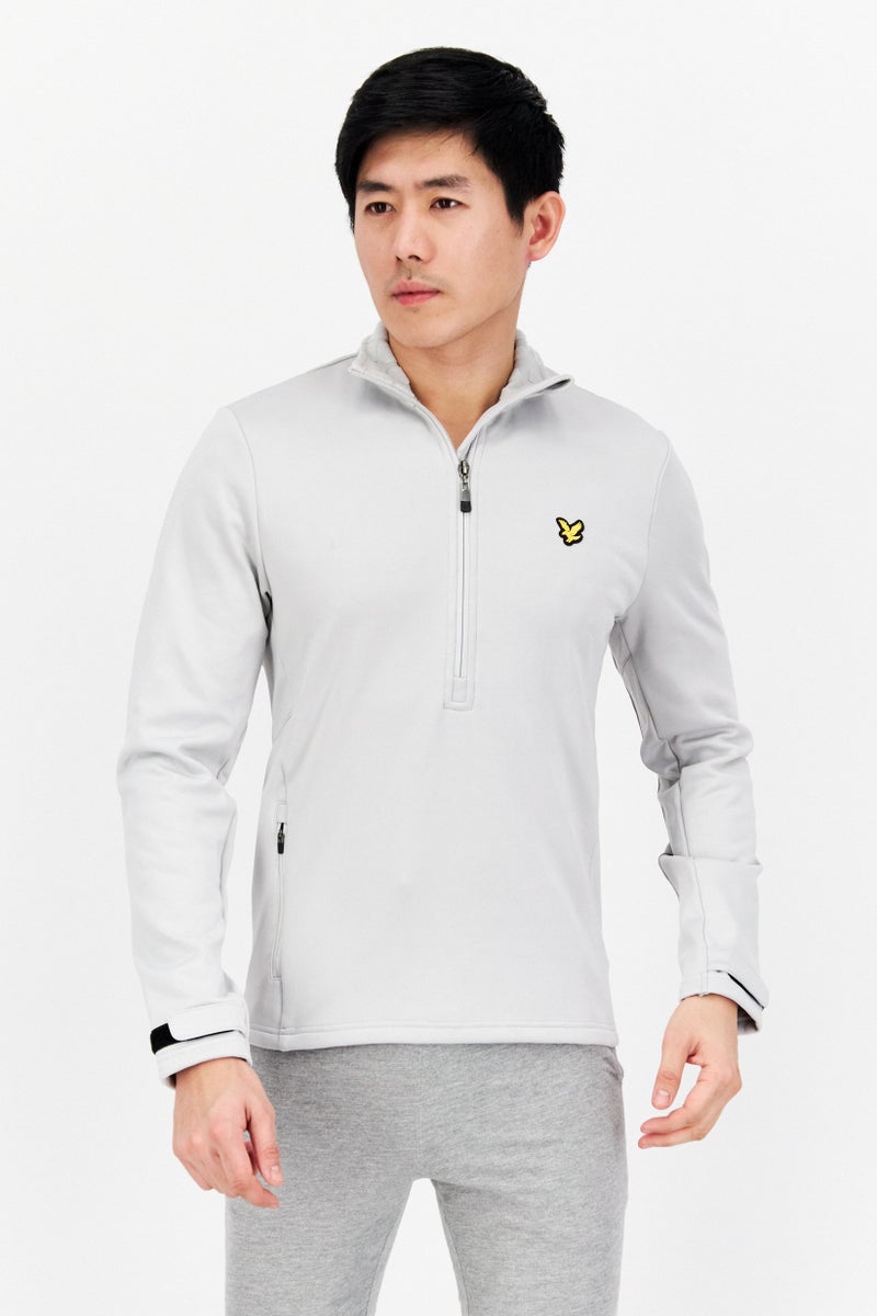 Lyle & Scott سويت شيرت رجال برقبة عالية بشعار العلامة التجارية، رمادي فاتح - Image 1