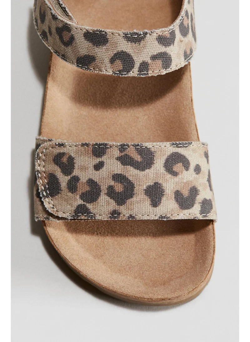 اتش اند ام Ankle strap sandals