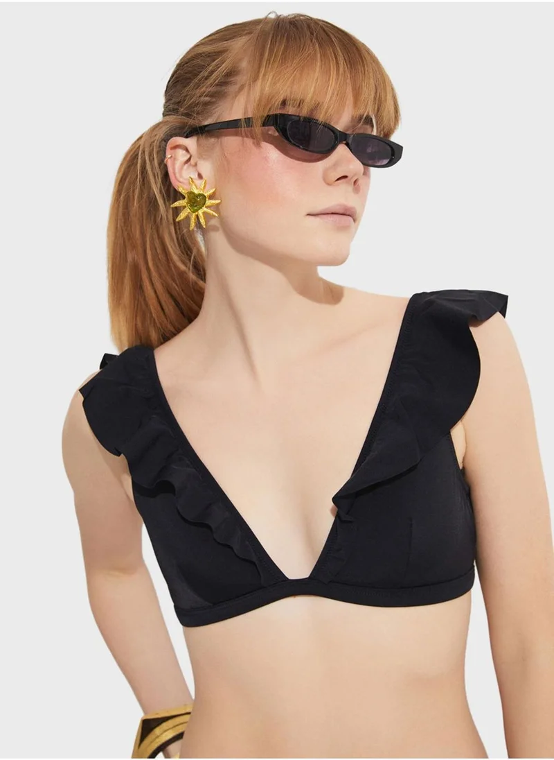 جون Ruffle Bikini Top & Bottom Set