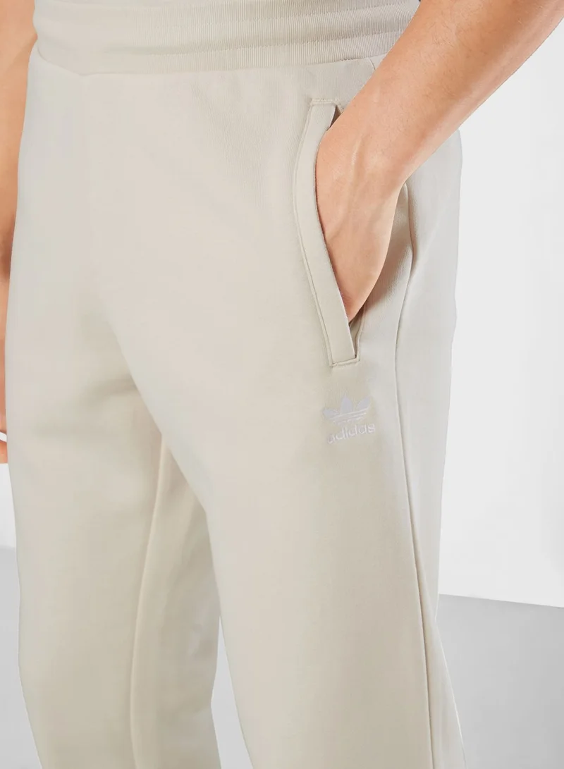 adidas Originals Trefoil Essential Sweatpants