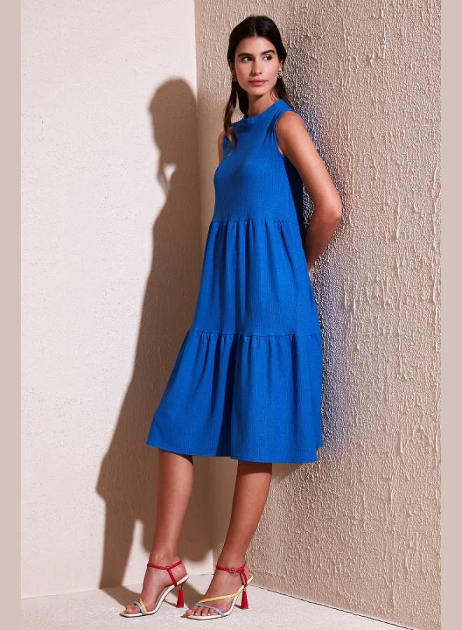 ليلا فستان ميدي ليلا بقصة عادية بدون أكمام للنساء