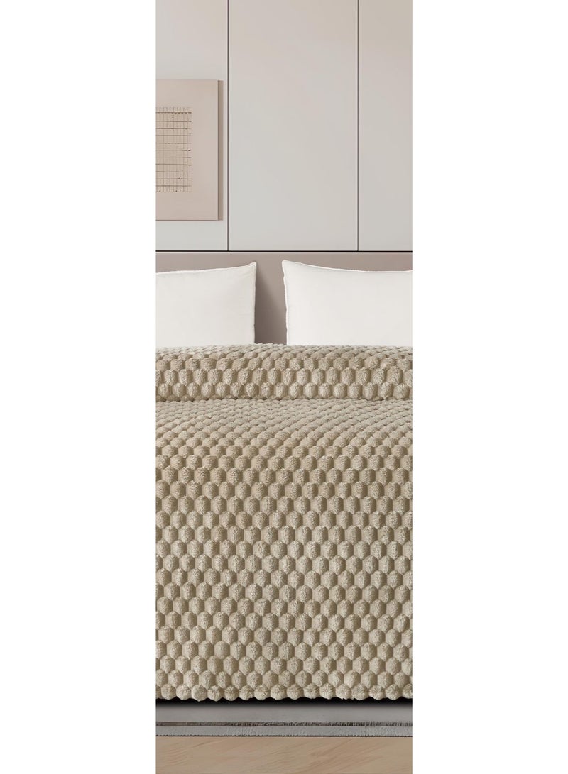 مينجلي بطانيه سرير نفرين بتصميم ملكي  خفيف بوزن 1800 جم لتمنحك الدفئ والنعومه مقاس 220*240سم - Image 3