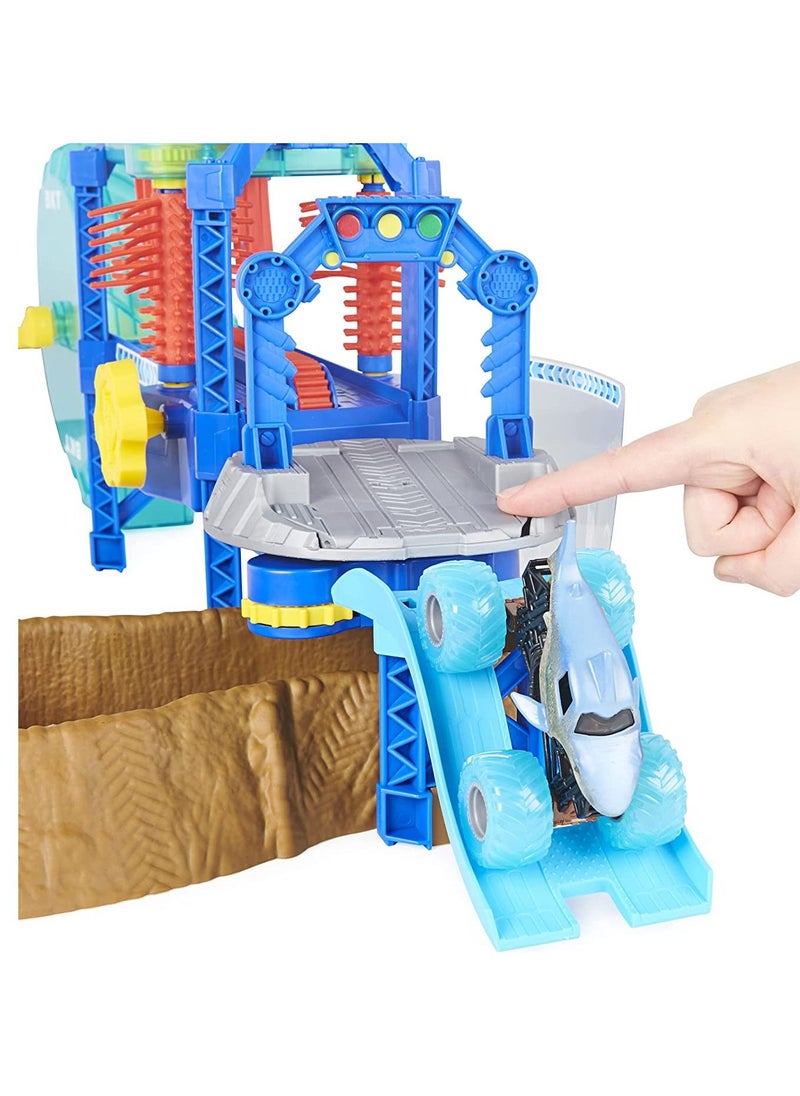 Monster Jam - Monster Jam Megalodon Monster Car Wash Playset - Image 1