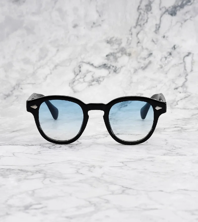  اكسبليست باوتس نظارات شمسية أنيقة    سوداء بتدرج أزرق للجنسين