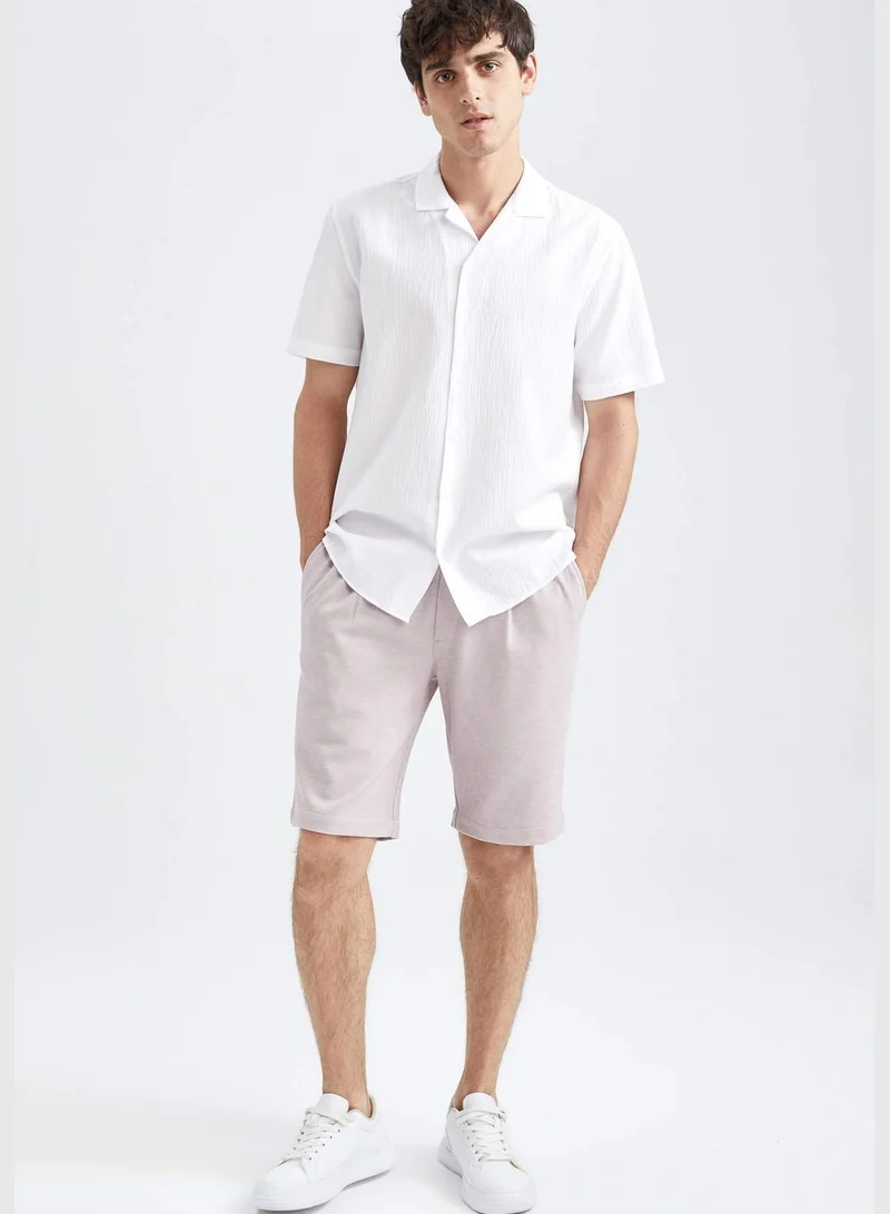 ديفاكتو Man Modern Fit Resort Neck Woven Top Short Sleeve Shirt
