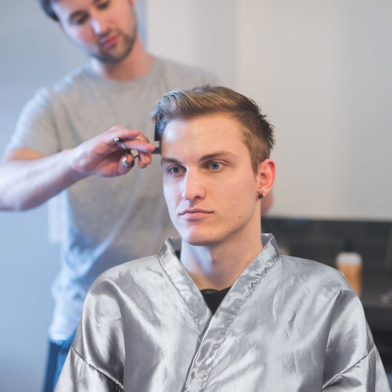Barber Cape for Home Use, Lightweight and Breathable, Perfect for Hair Cutting and Styling - Image 4