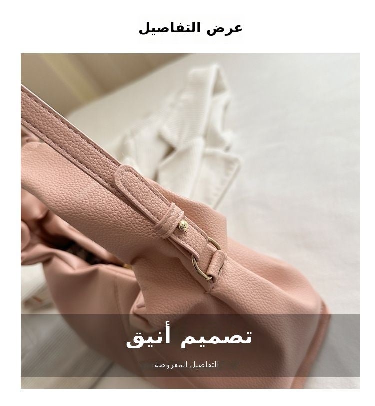 حقيبة كتف بتصميم عتيق، مزينة بثنيات، ذات فتحة وتصميم يشبه الجلد، مع حزام كتف طويل قابل للإزالة والتعديل، ومزودة بخياطة عمودية دقيقة، بسعة متوسطة، وخفيفة الوزن، مناسبة لعطلات نهاية الأسبوع، والمواعيد، والنزهات في الهواء الطلق، وبأسلوب كوري. - Image 2